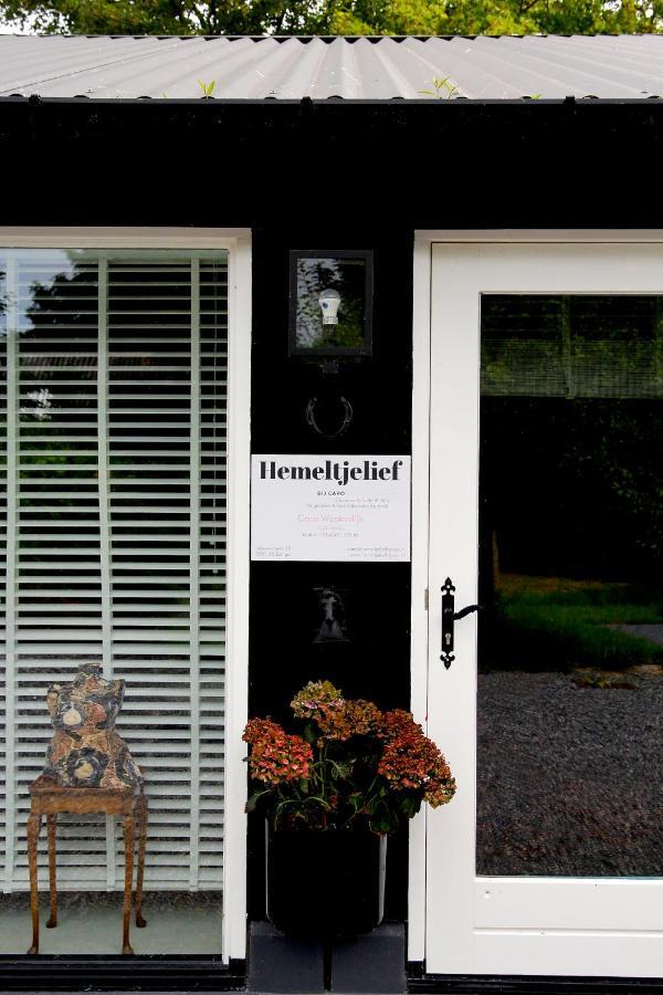 Hemeltjelief Bij Caro Bed & Breakfast Ezinge Exterior foto
